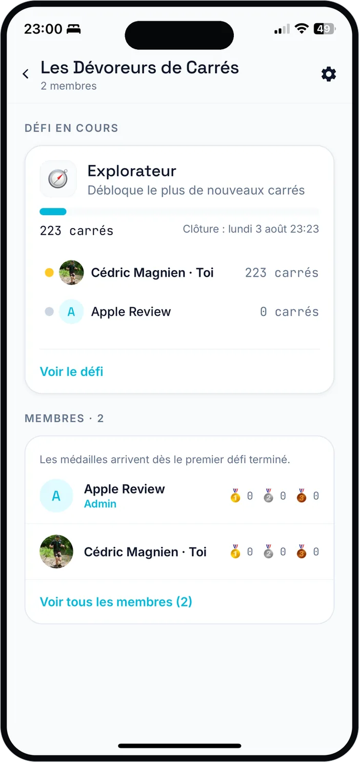 Écran d'un groupe privé RunQuest avec défi en cours et classement des membres