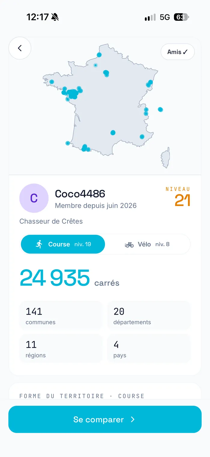 Écran RunQuest : profil public — pseudo, carte du territoire, niveau course et vélo, carrés, communes, départements